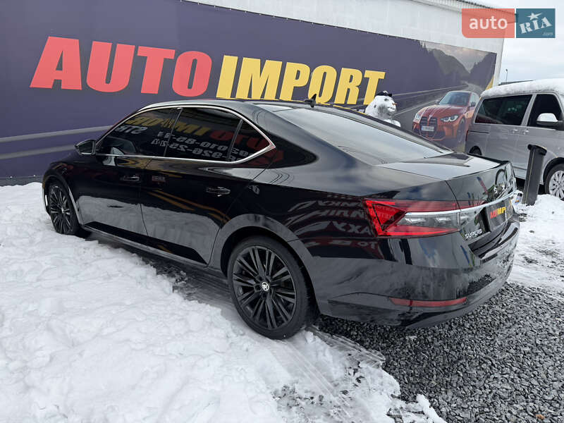 Ліфтбек Skoda Superb 2019 в Стрию