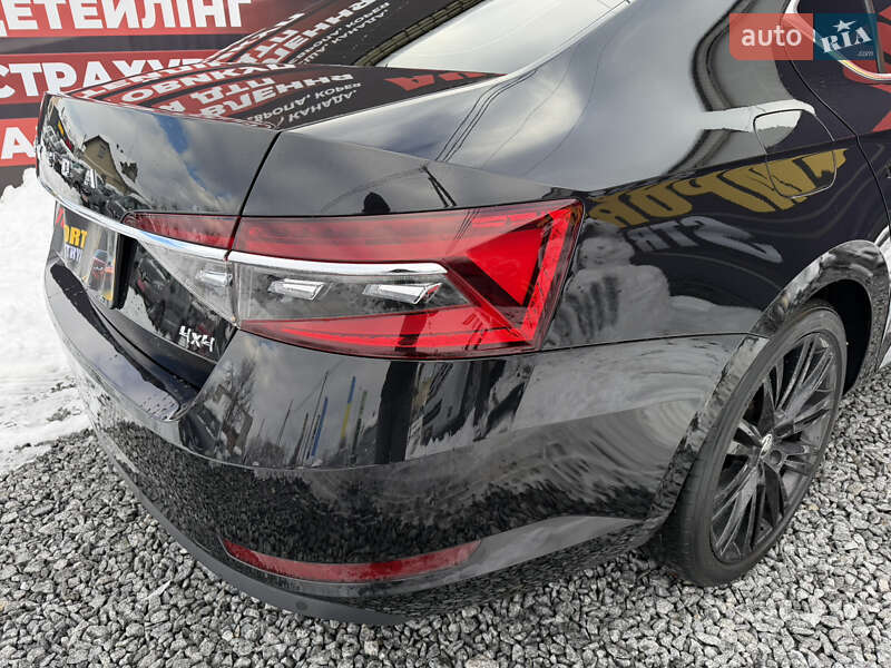 Ліфтбек Skoda Superb 2019 в Стрию