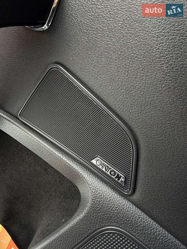 Ліфтбек Skoda Superb 2019 в Стрию