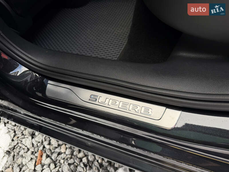 Ліфтбек Skoda Superb 2019 в Стрию