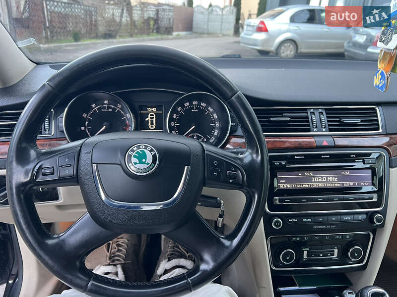 Лифтбек Skoda Superb 2010 в Ивано-Франковске