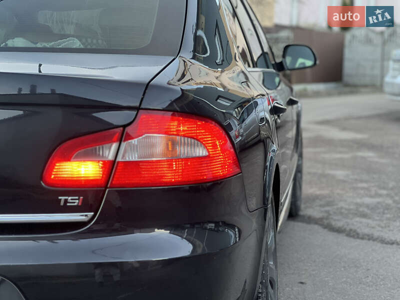 Лифтбек Skoda Superb 2010 в Ивано-Франковске