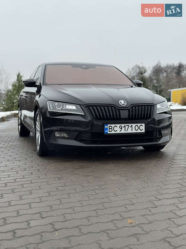 Лифтбек Skoda Superb 2019 в Бродах