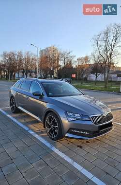 Універсал Skoda Superb 2022 в Черкасах