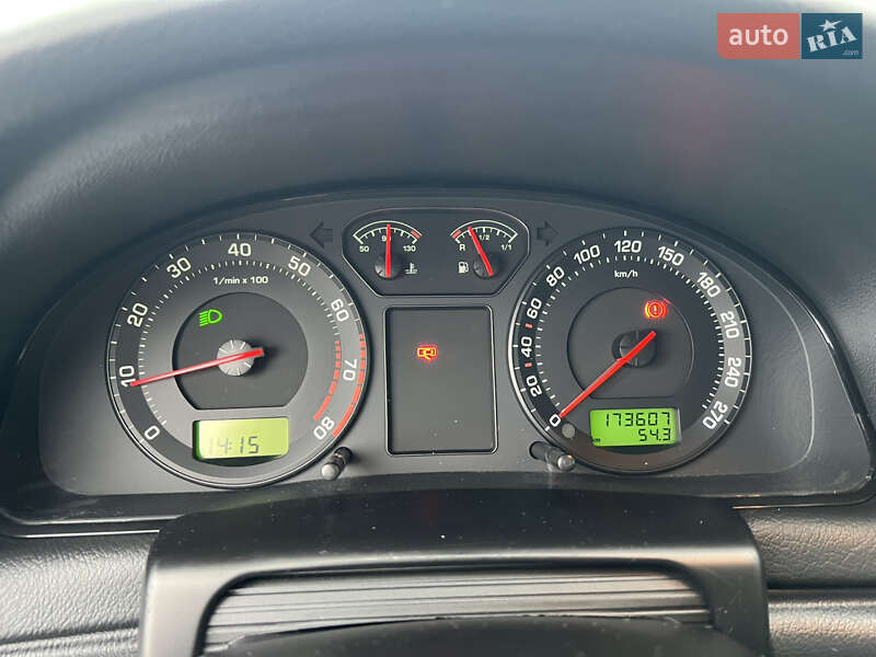 Лифтбек Skoda Superb 2005 в Харькове