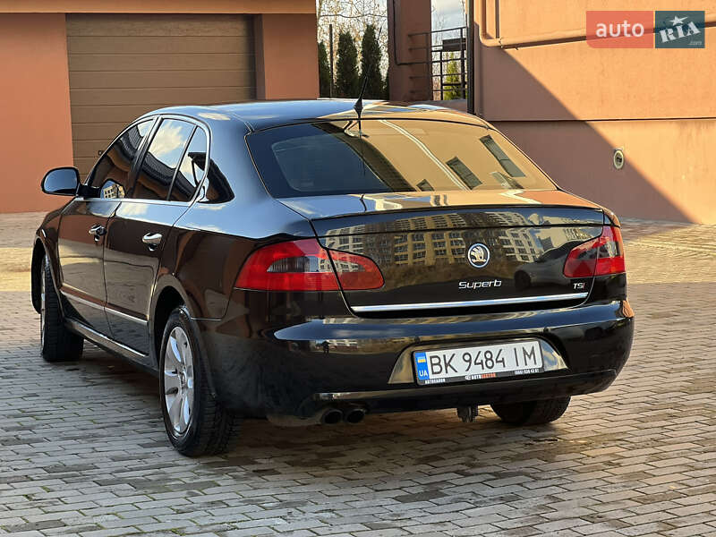 Лифтбек Skoda Superb 2008 в Ровно