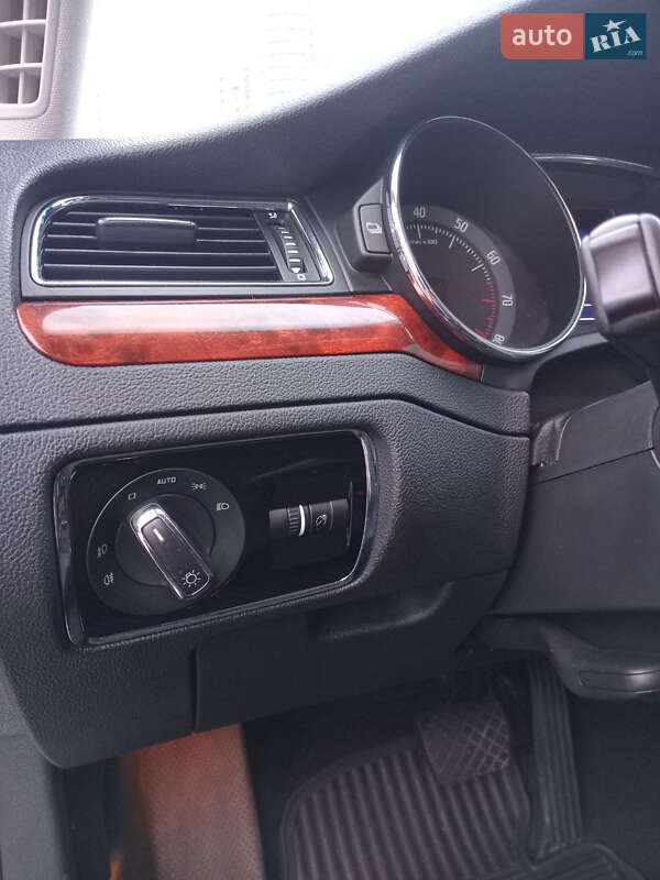 Лифтбек Skoda Superb 2013 в Киеве