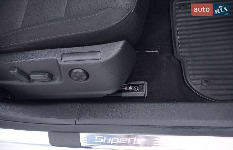 Лифтбек Skoda Superb 2013 в Киеве