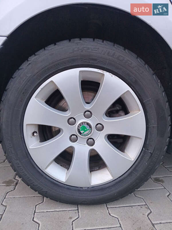 Лифтбек Skoda Superb 2013 в Киеве