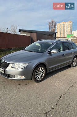 Універсал Skoda Superb 2012 в Києві