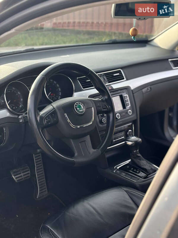 Универсал Skoda Superb 2012 в Киеве