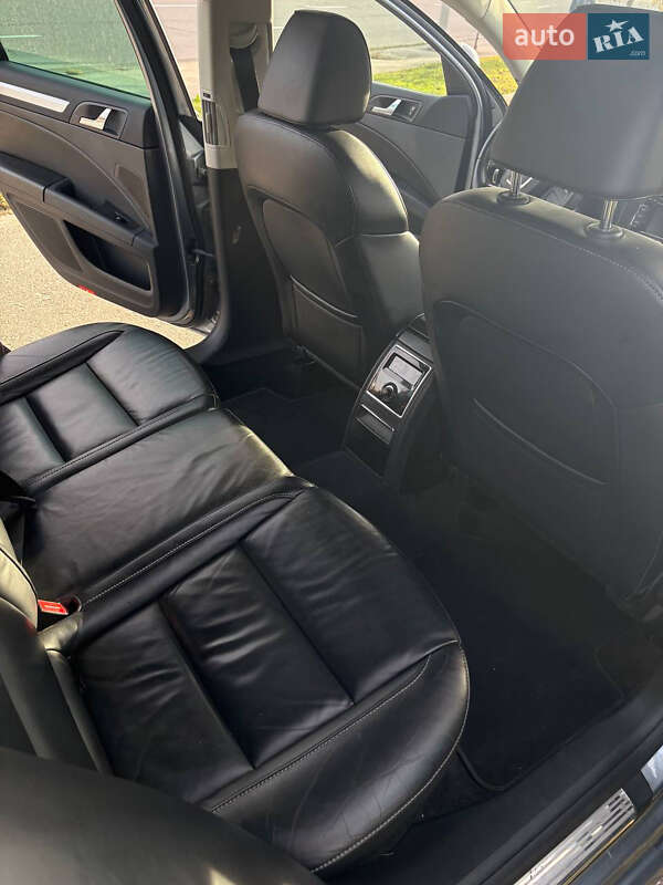 Универсал Skoda Superb 2012 в Киеве