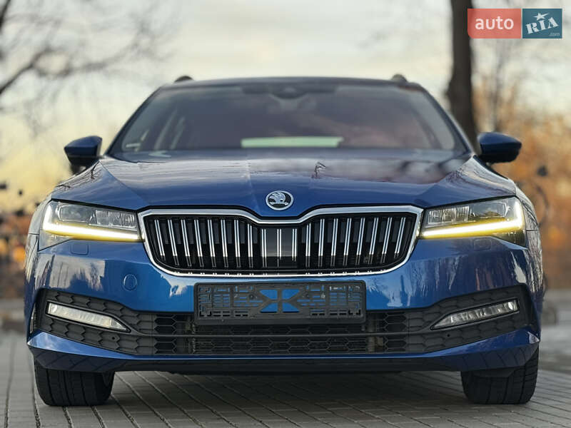 Універсал Skoda Superb 2022 в Дрогобичі
