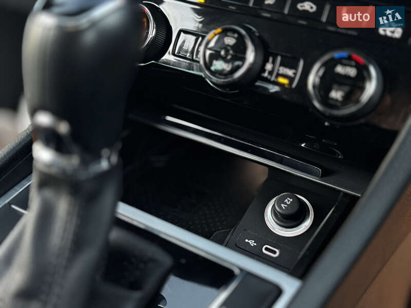 Універсал Skoda Superb 2022 в Дрогобичі