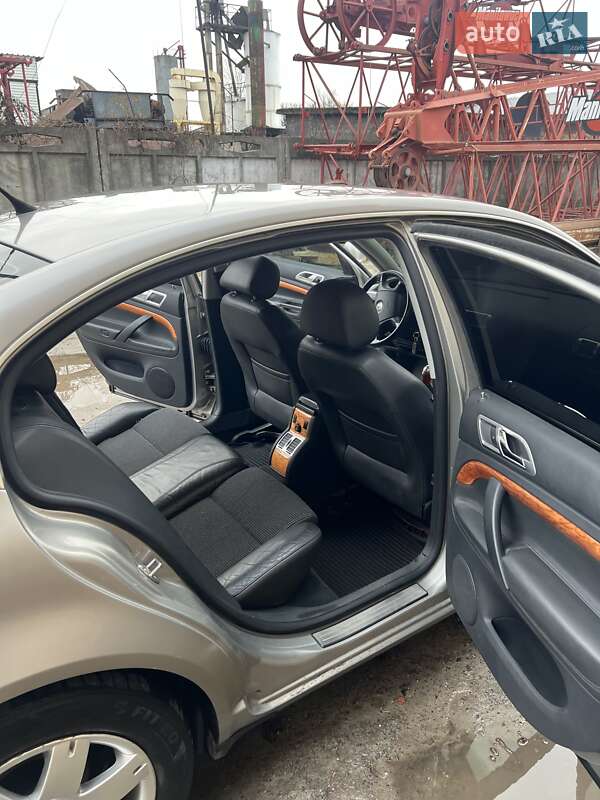 Ліфтбек Skoda Superb 2007 в Києві