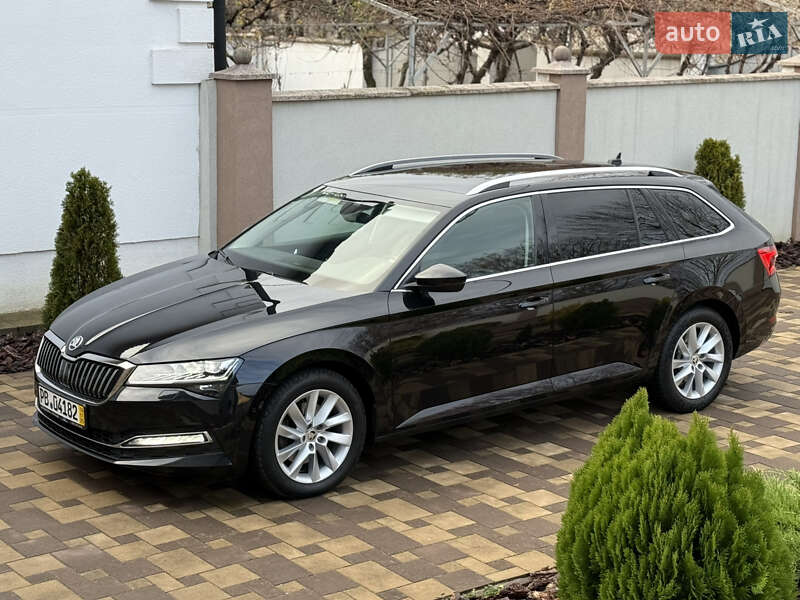 Универсал Skoda Superb 2021 в Мукачево