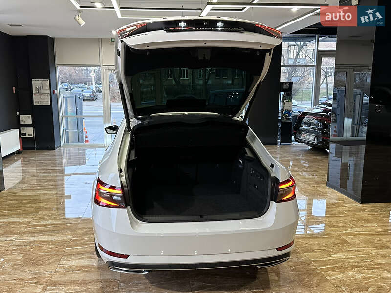 Ліфтбек Skoda Superb 2021 в Києві