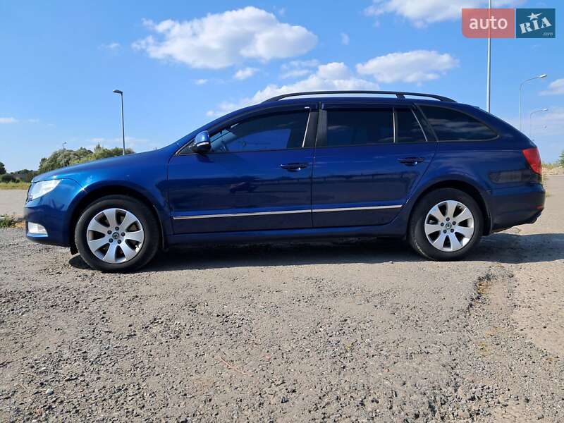 Універсал Skoda Superb 2012 в Львові