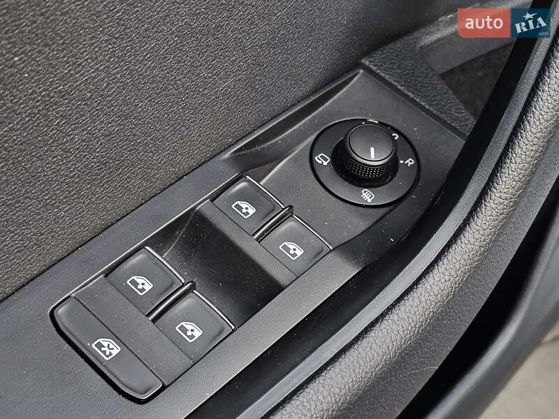 Універсал Skoda Superb 2016 в Києві фото 35 Універсал Skoda Superb 2016 в Києві