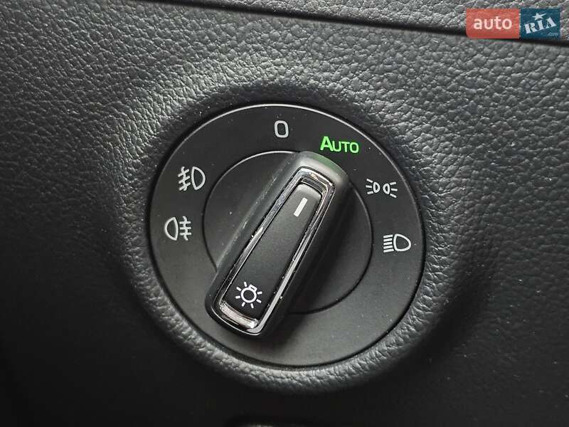 Універсал Skoda Superb 2016 в Києві фото 43 Універсал Skoda Superb 2016 в Києві