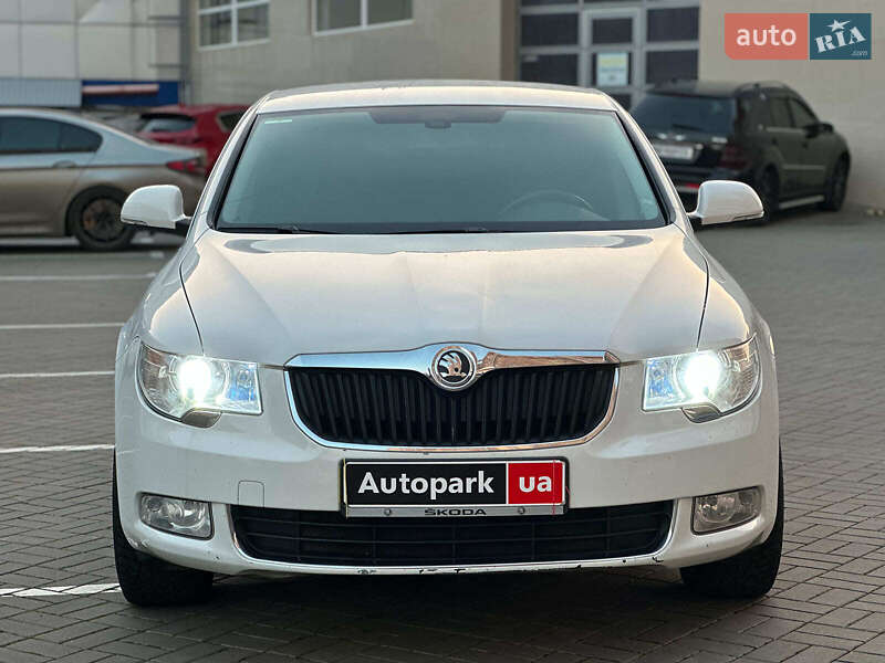 Лифтбек Skoda Superb 2012 в Одессе