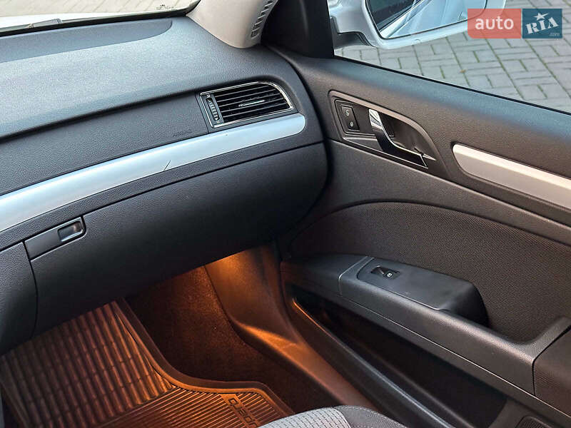 Лифтбек Skoda Superb 2012 в Одессе