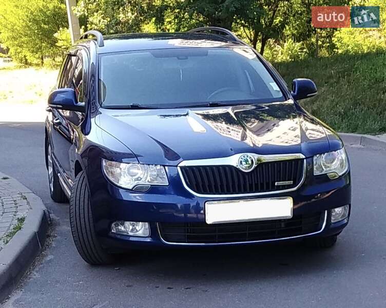 Універсал Skoda Superb 2012 в Львові