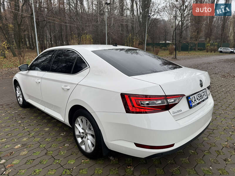 Ліфтбек Skoda Superb 2018 в Києві