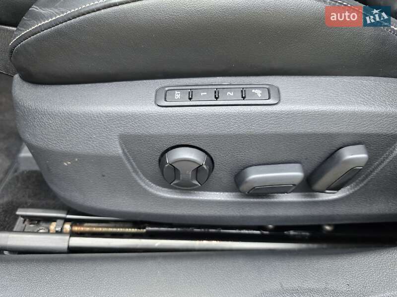 Лифтбек Skoda Superb 2021 в Ковеле