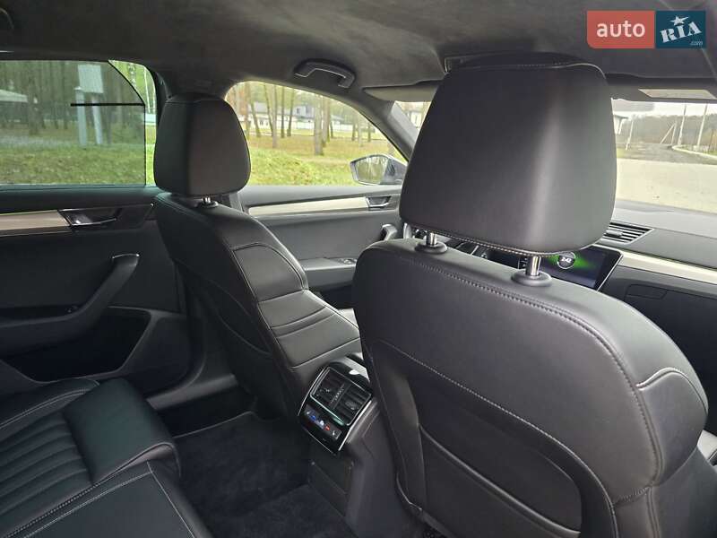 Лифтбек Skoda Superb 2021 в Ковеле