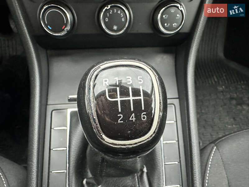 Універсал Skoda Superb 2016 в Мукачевому