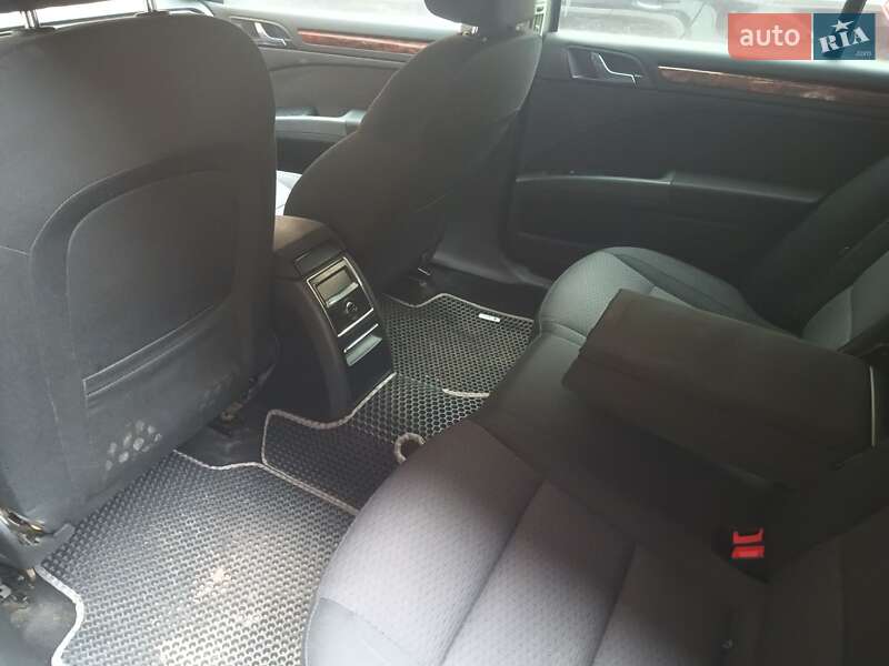 Лифтбек Skoda Superb 2010 в Стрые