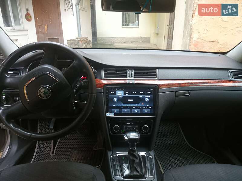 Лифтбек Skoda Superb 2010 в Стрые