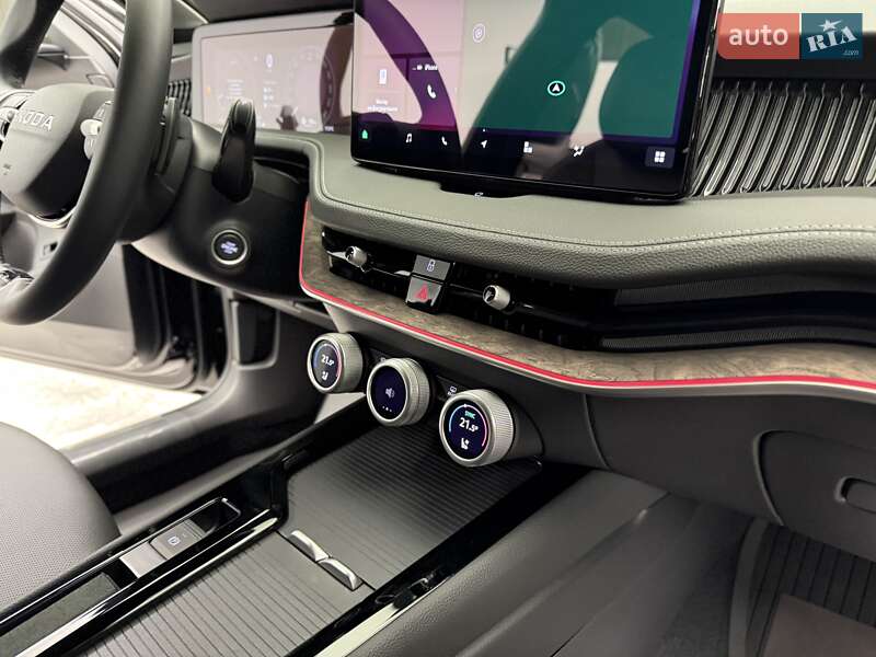 Лифтбек Skoda Superb 2025 в Киеве