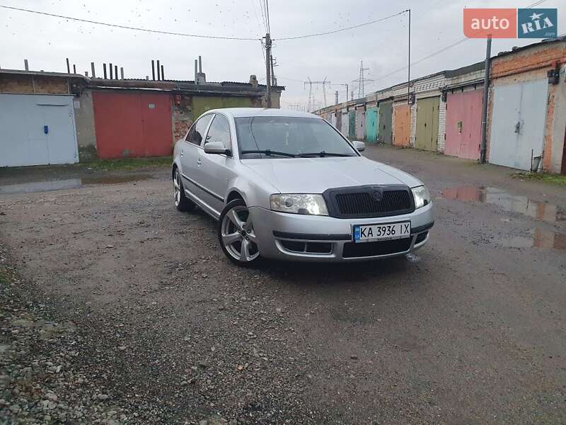 Skoda Superb 2002