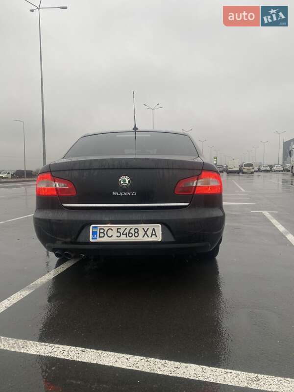 Ліфтбек Skoda Superb 2009 в Львові