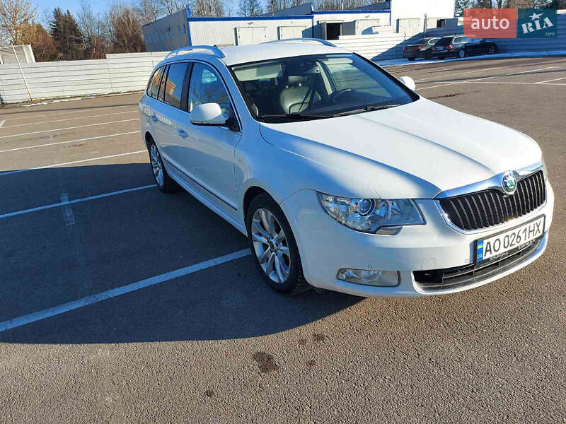 Универсал Skoda Superb 2012 в Звягеле фото 6 Универсал Skoda Superb 2012 в Звягеле