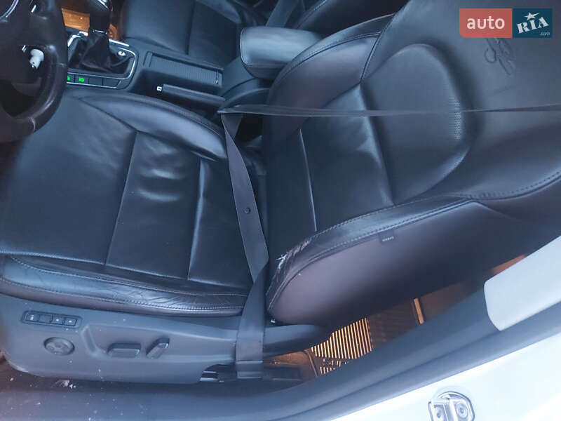 Универсал Skoda Superb 2012 в Звягеле фото 12 Универсал Skoda Superb 2012 в Звягеле