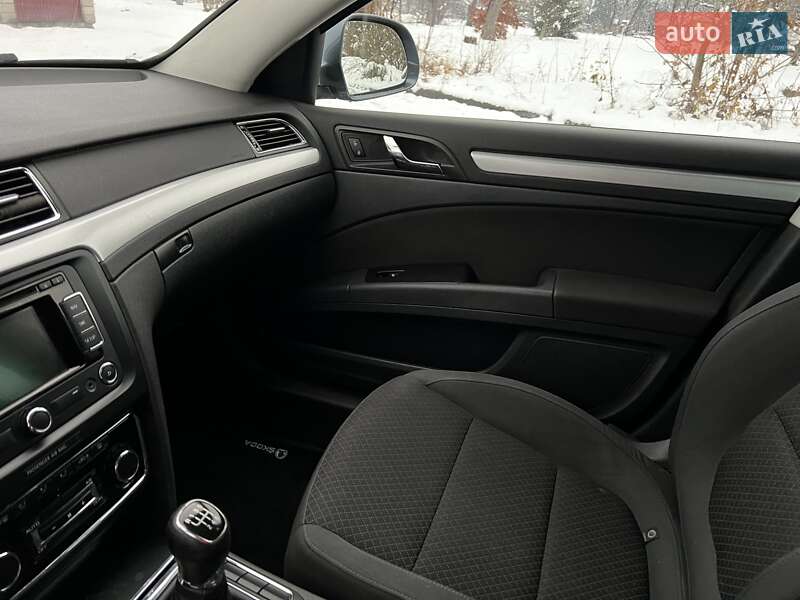 Універсал Skoda Superb 2014 в Стрию