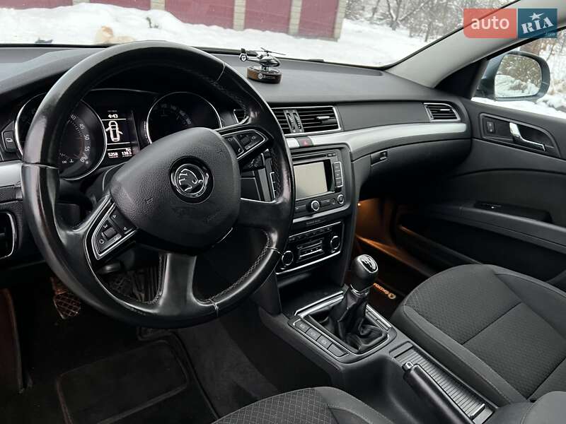 Універсал Skoda Superb 2014 в Стрию