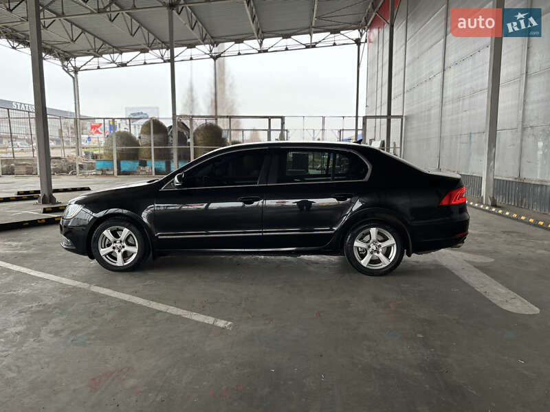 Ліфтбек Skoda Superb 2014 в Рівному фото 5 Ліфтбек Skoda Superb 2014 в Рівному
