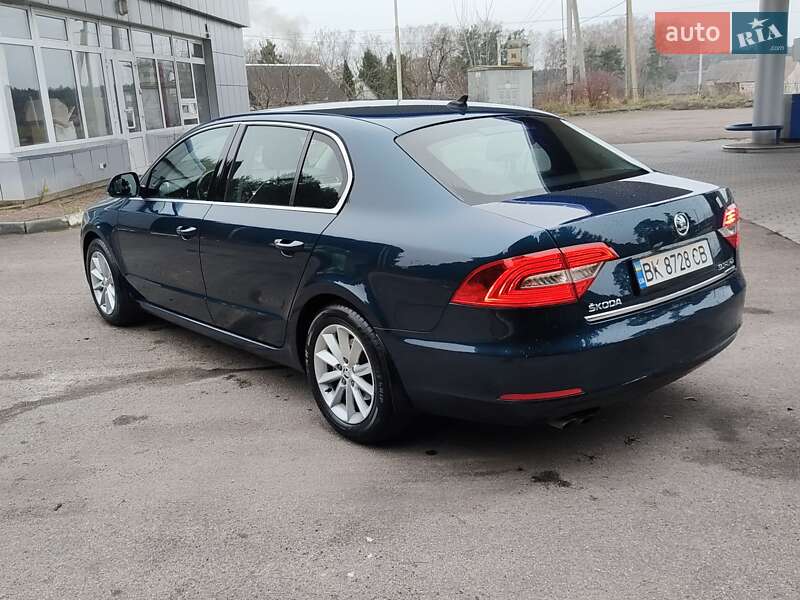 Лифтбек Skoda Superb 2014 в Дубно