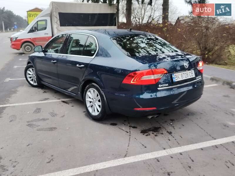 Лифтбек Skoda Superb 2014 в Дубно
