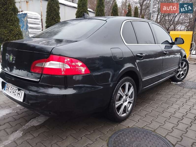 Лифтбек Skoda Superb 2008 в Львове