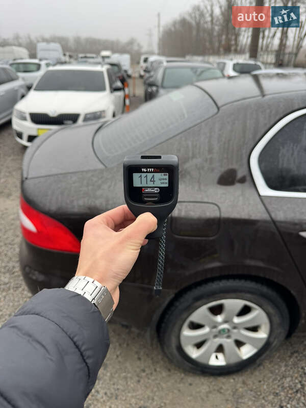 Лифтбек Skoda Superb 2013 в Умани