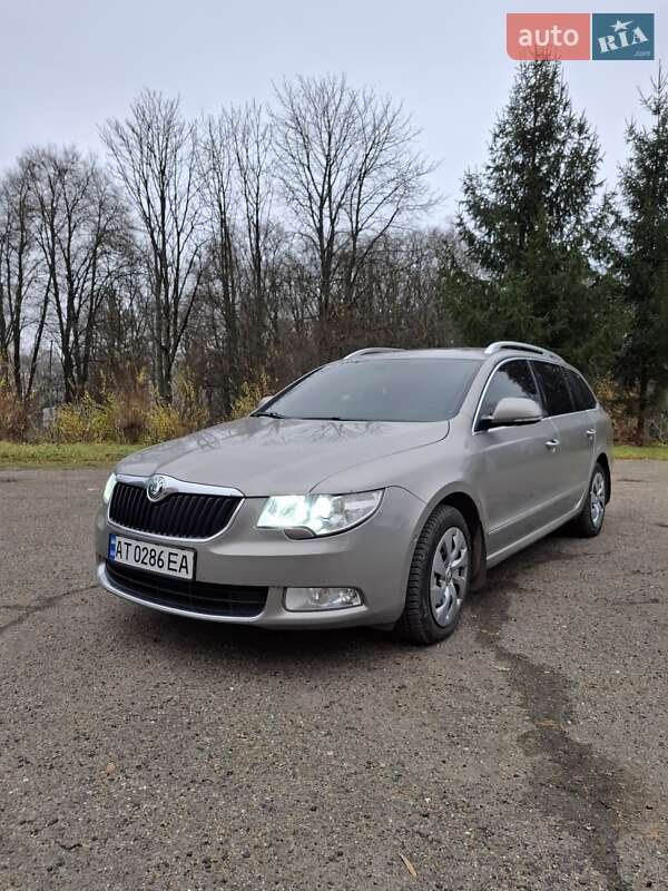 Skoda Superb 2011 Skoda Superb 2011