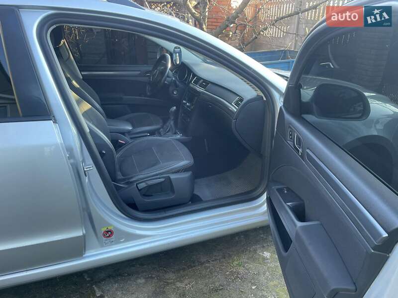 Універсал Skoda Superb 2011 в Києві