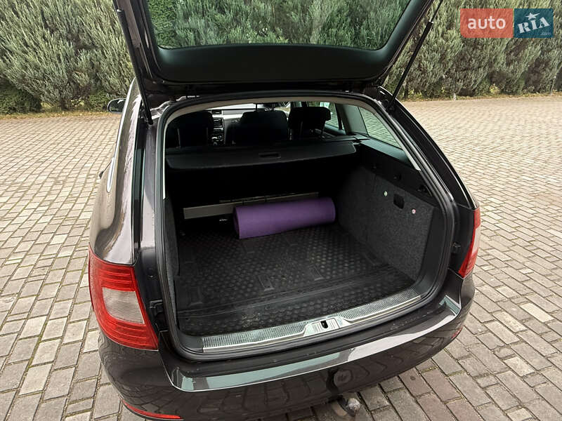 Универсал Skoda Superb 2010 в Самборе