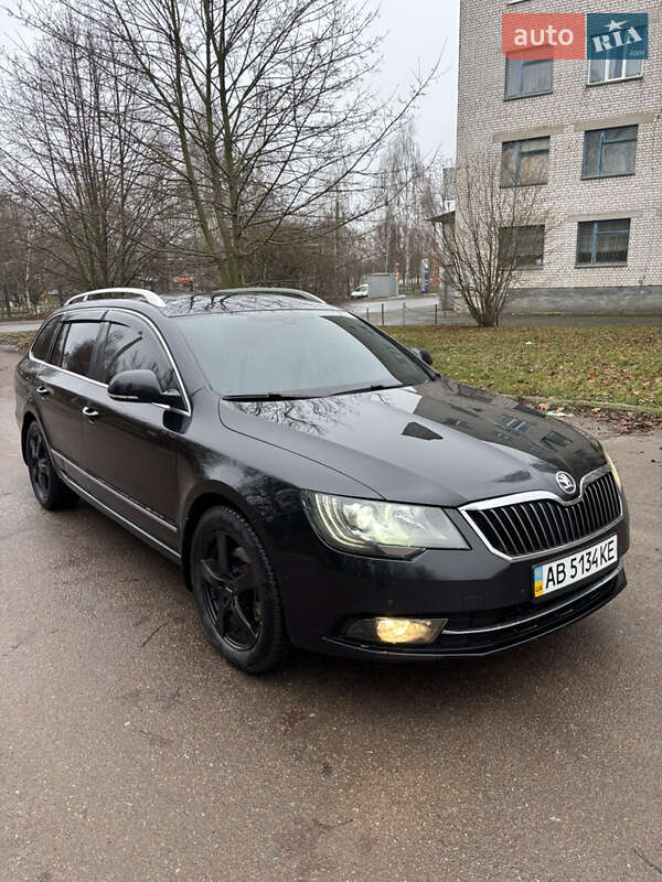 Універсал Skoda Superb 2014 в Житомирі