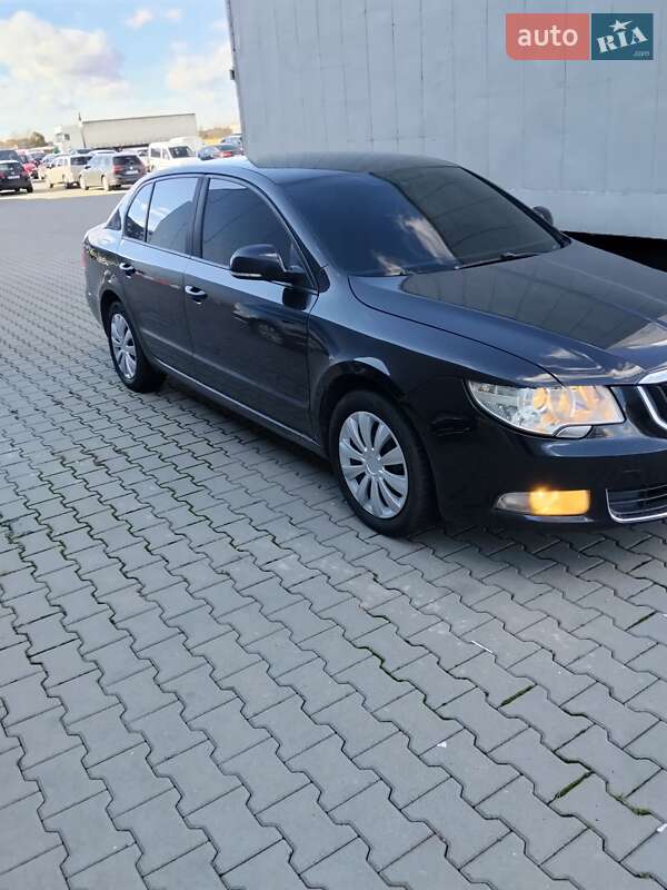 Ліфтбек Skoda Superb 2011 в Львові фото 3 Ліфтбек Skoda Superb 2011 в Львові